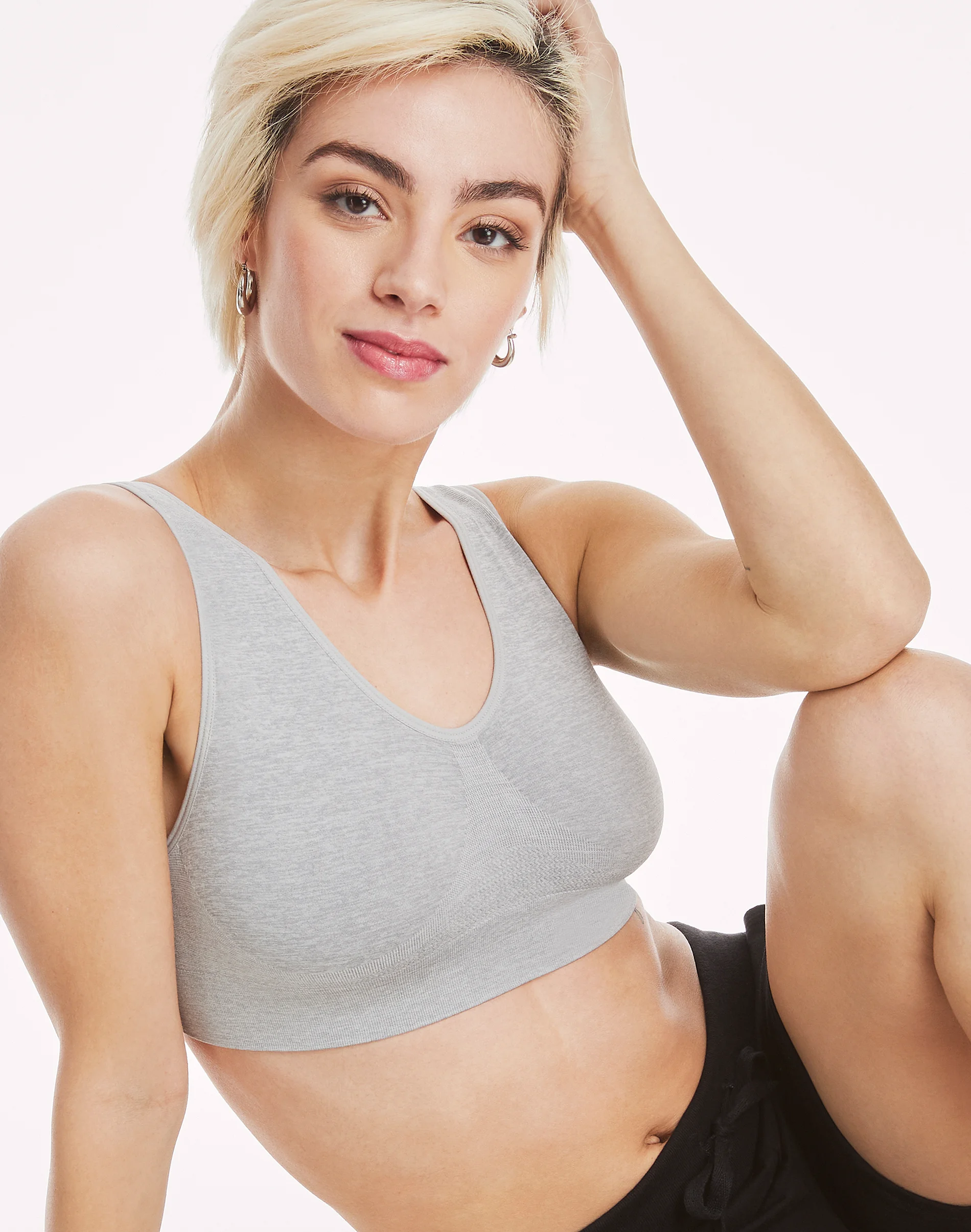 Hanes Cozy Seamless Women's Wireless Bra #MHG196