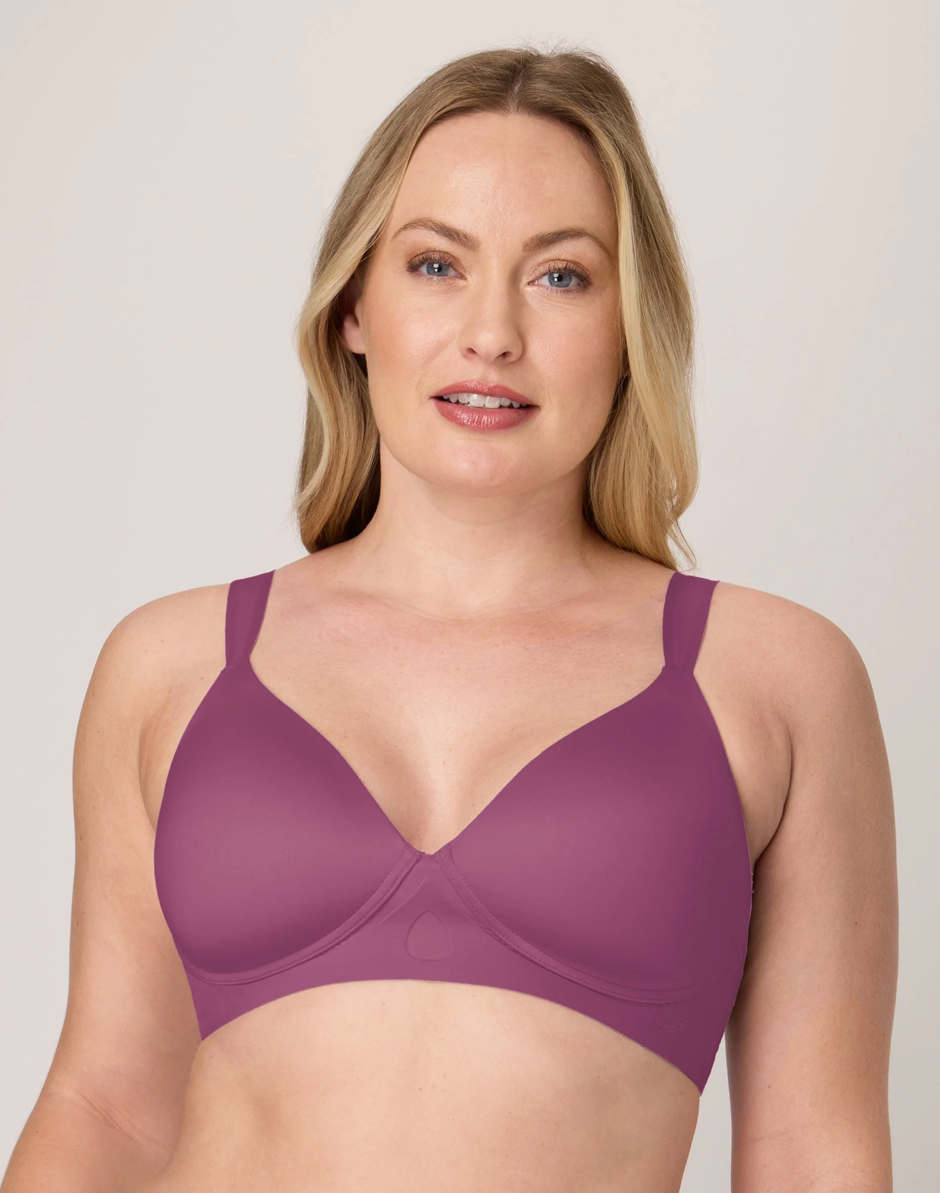 Bali Comfort Revolution Ultimate Wireless Support Bra #DF3462