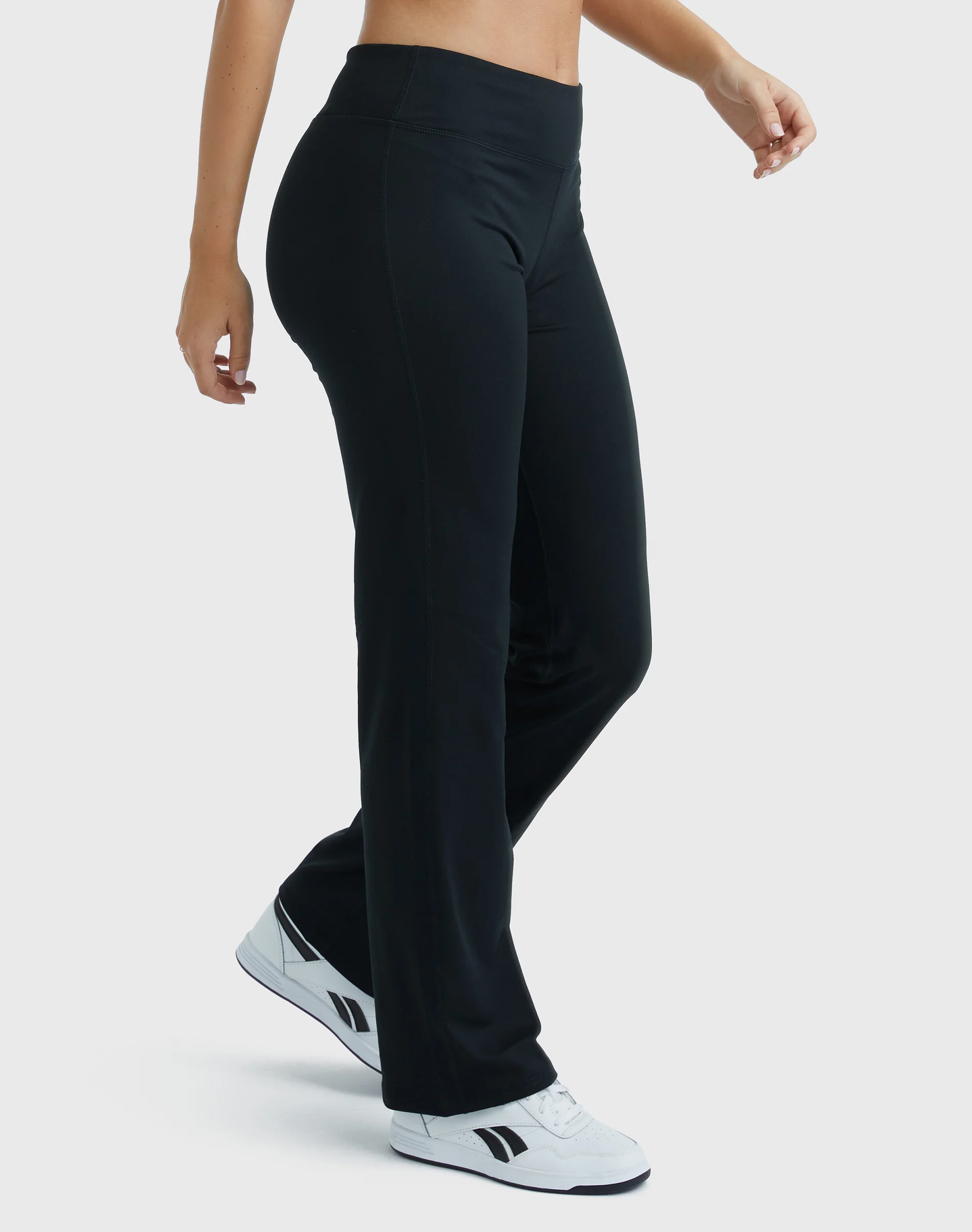 Hanes Sport Women's Seamless Racerback Sports Bra #O9003